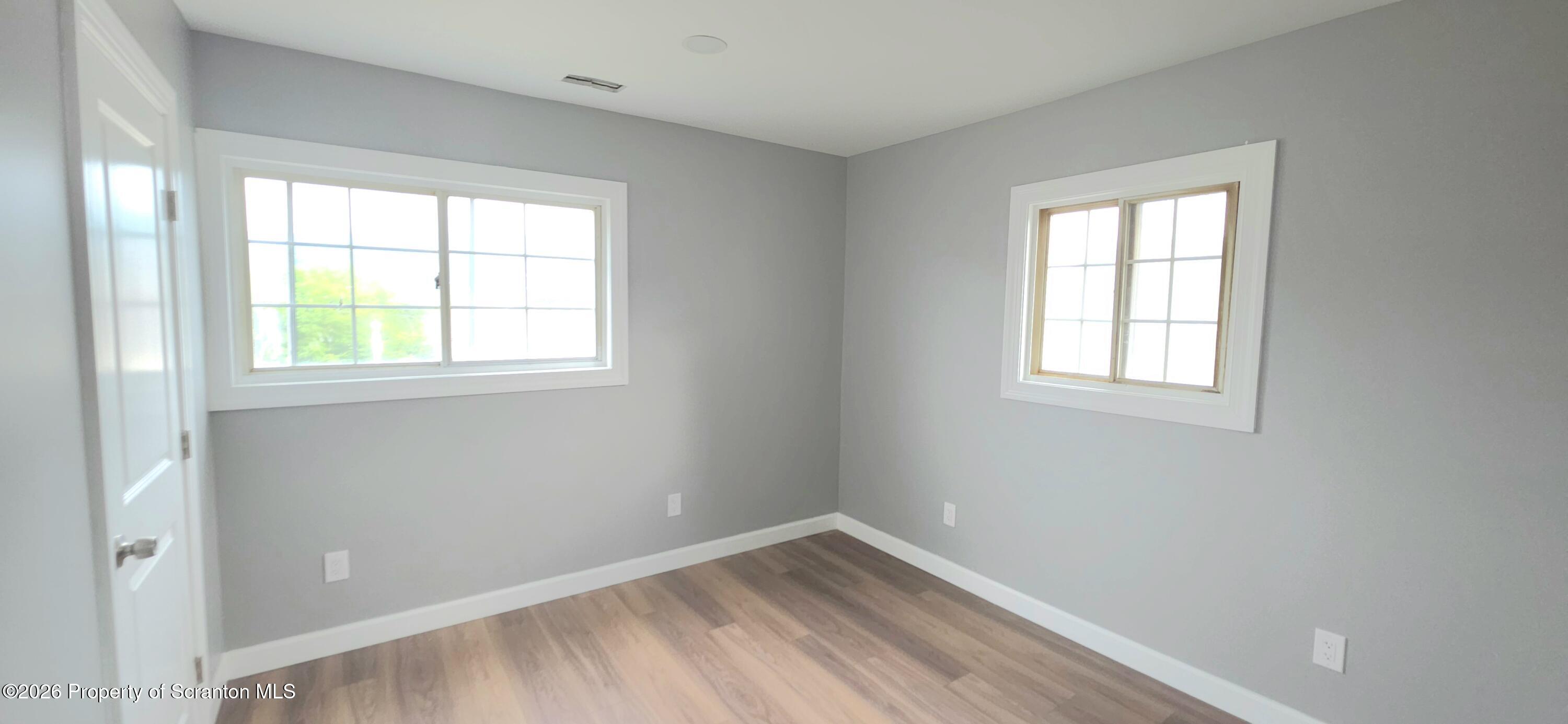 215 S Valley Avenue Unit: 2nd Fl