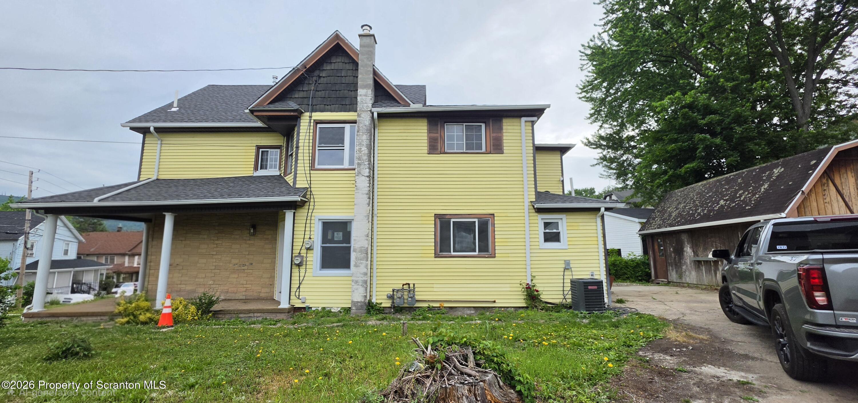 215 S Valley Avenue Unit: 2nd Fl