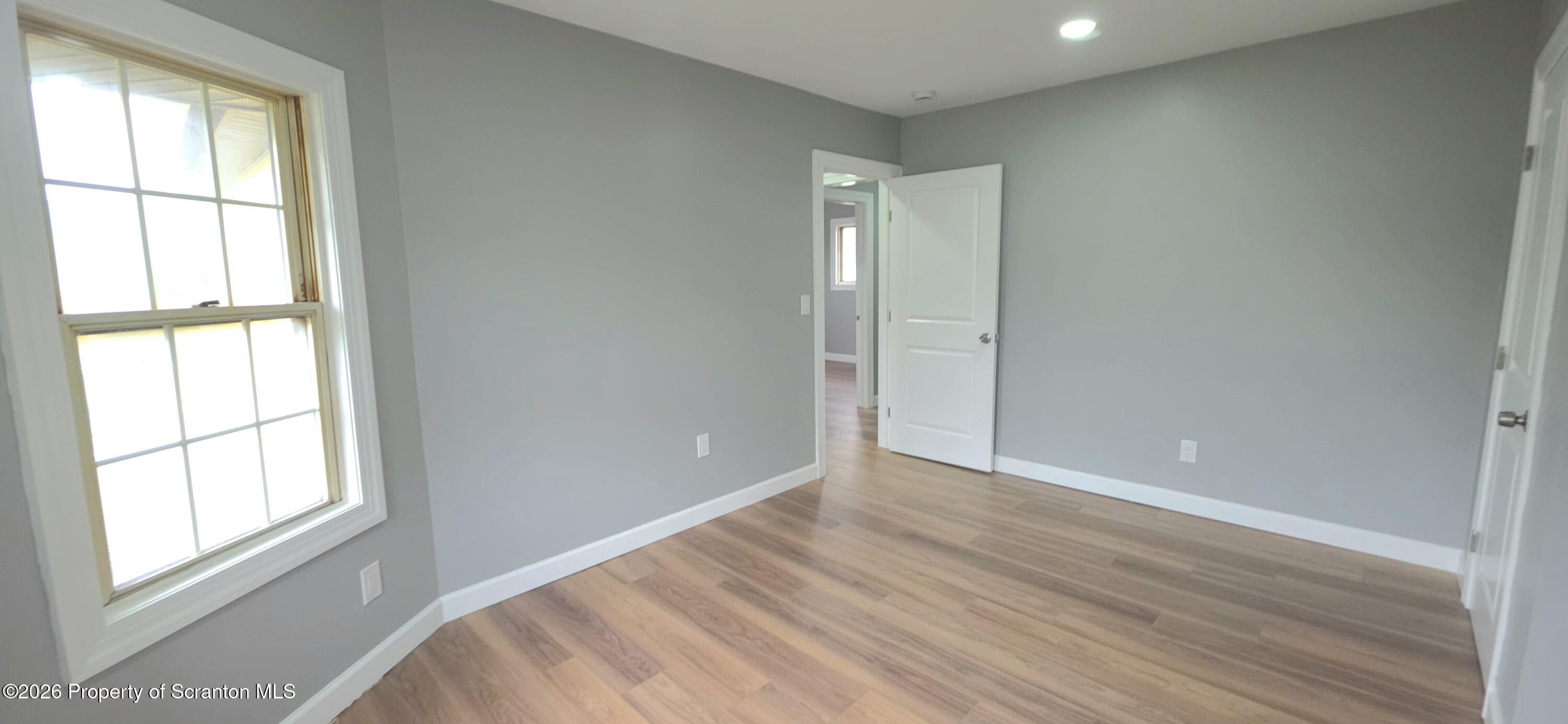 215 S Valley Avenue Unit: 2nd Fl