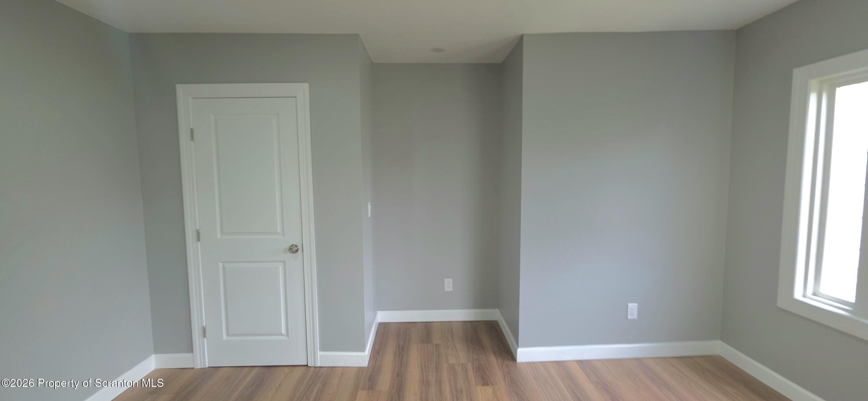 215 S Valley Avenue Unit: 2nd Fl