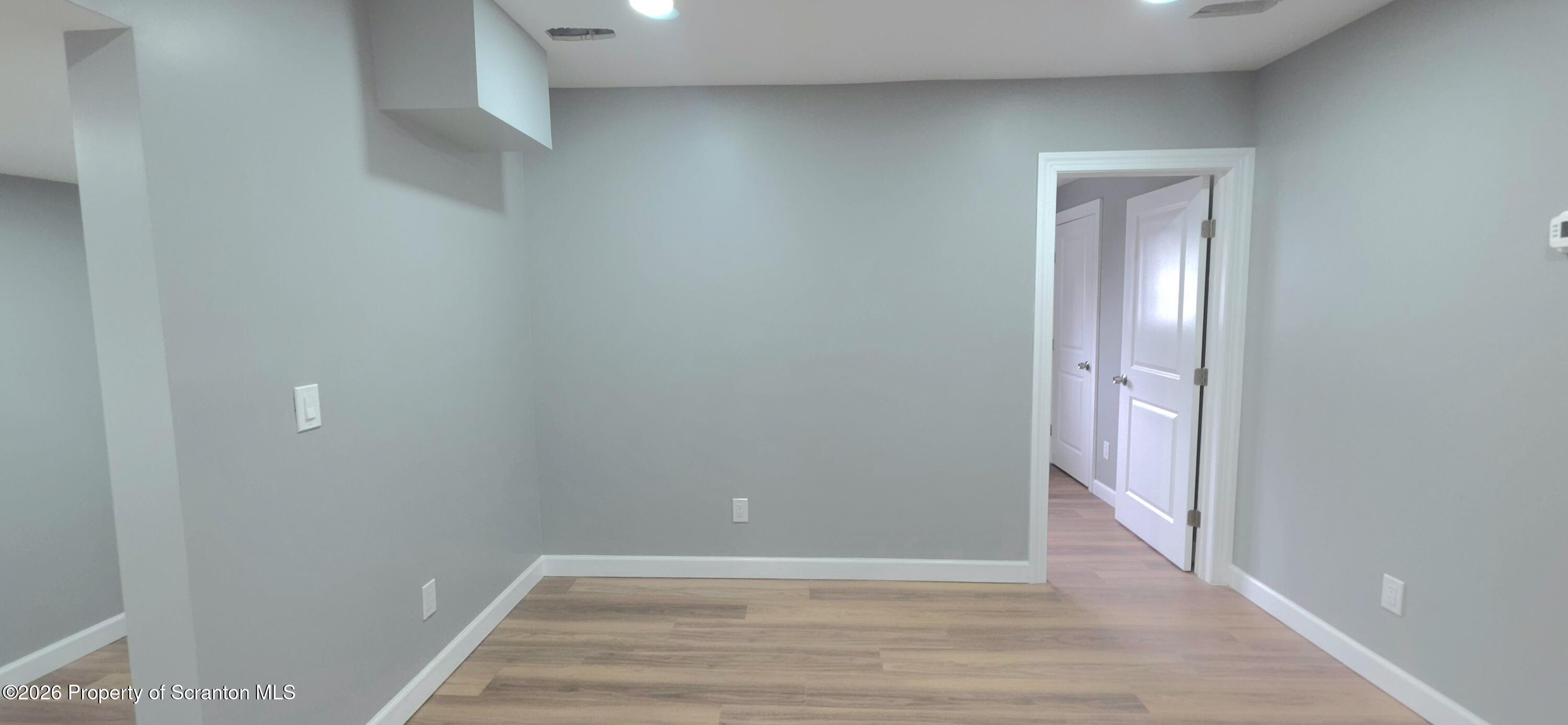215 S Valley Avenue Unit: 2nd Fl