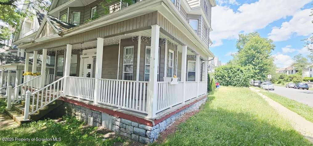 1631 Vine Street