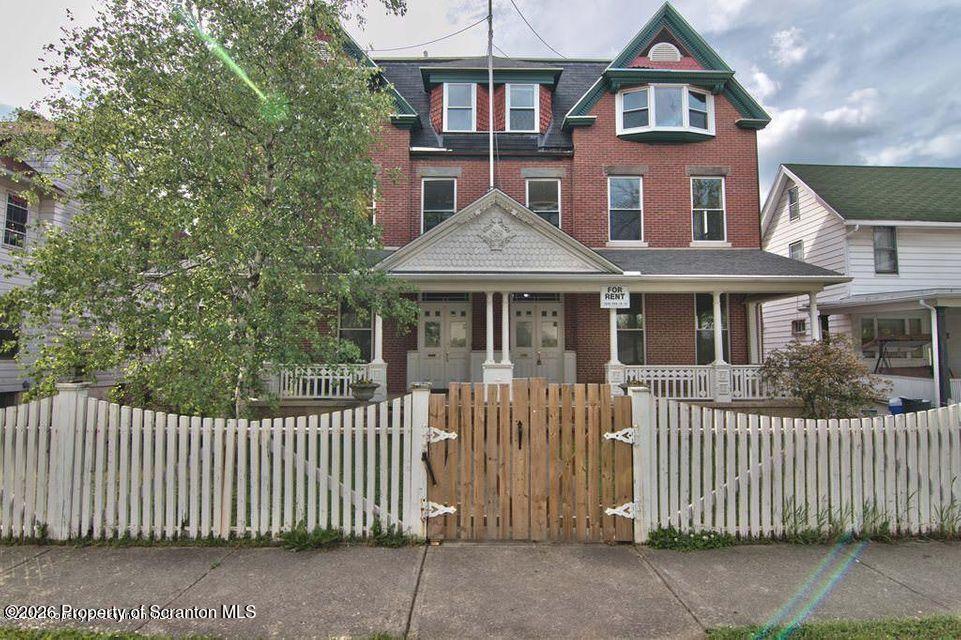 533 Quincy Avenue