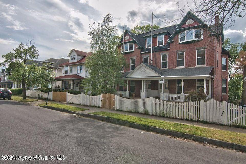 533 Quincy Avenue