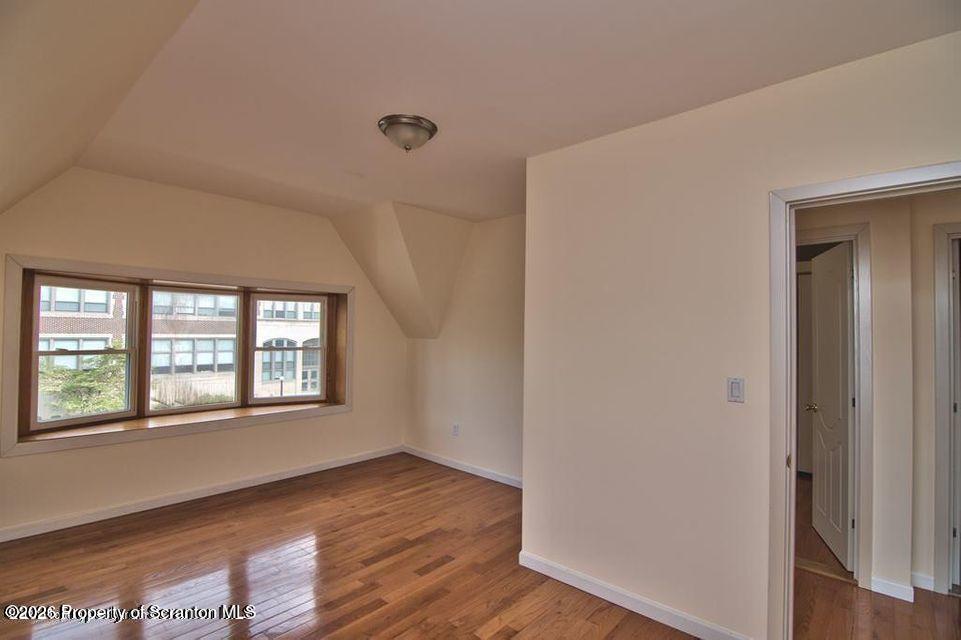533 Quincy Avenue
