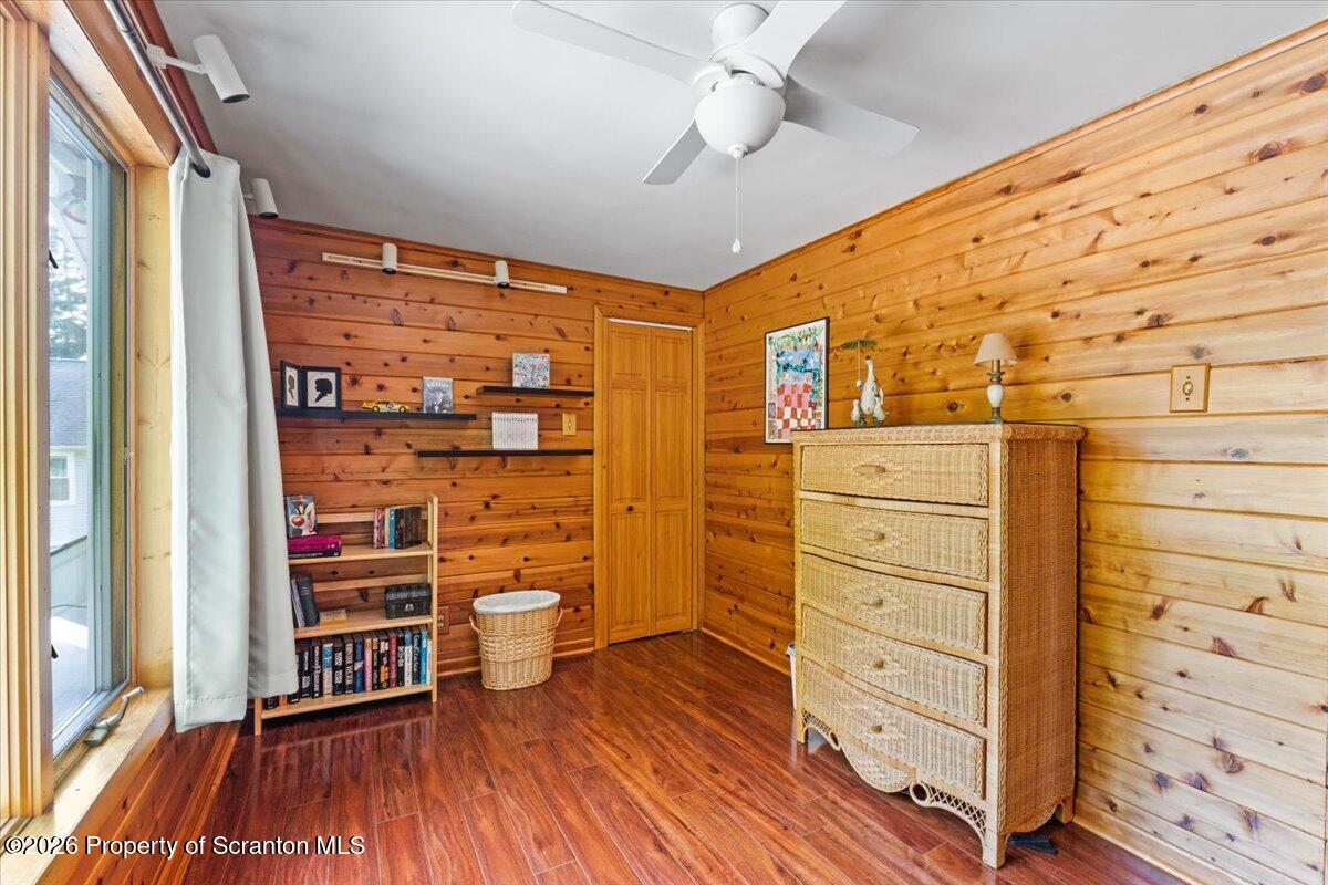 214 Lansdowne