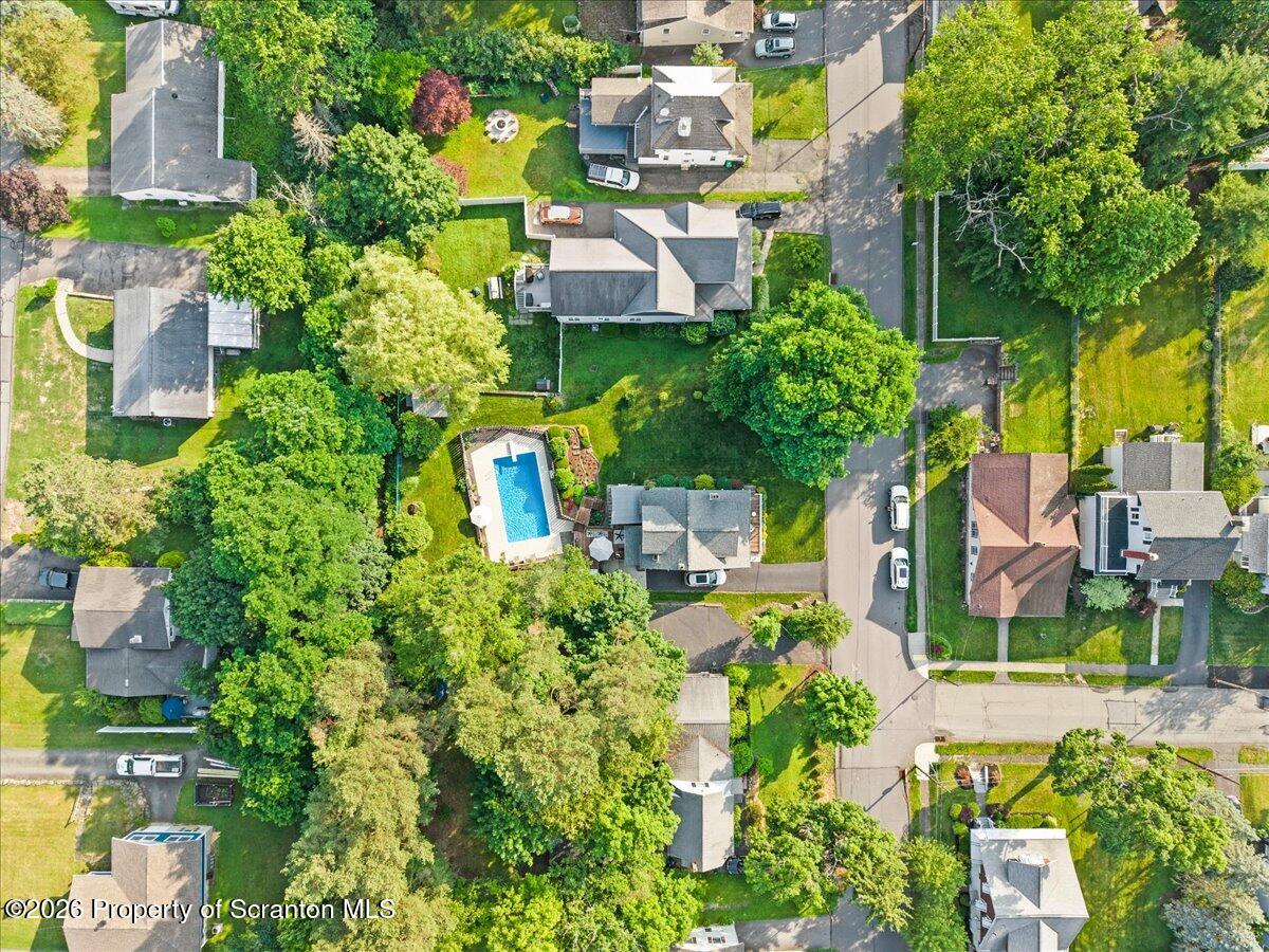 214 Lansdowne