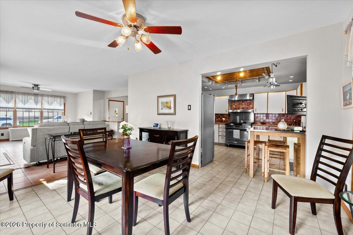 214 Lansdowne