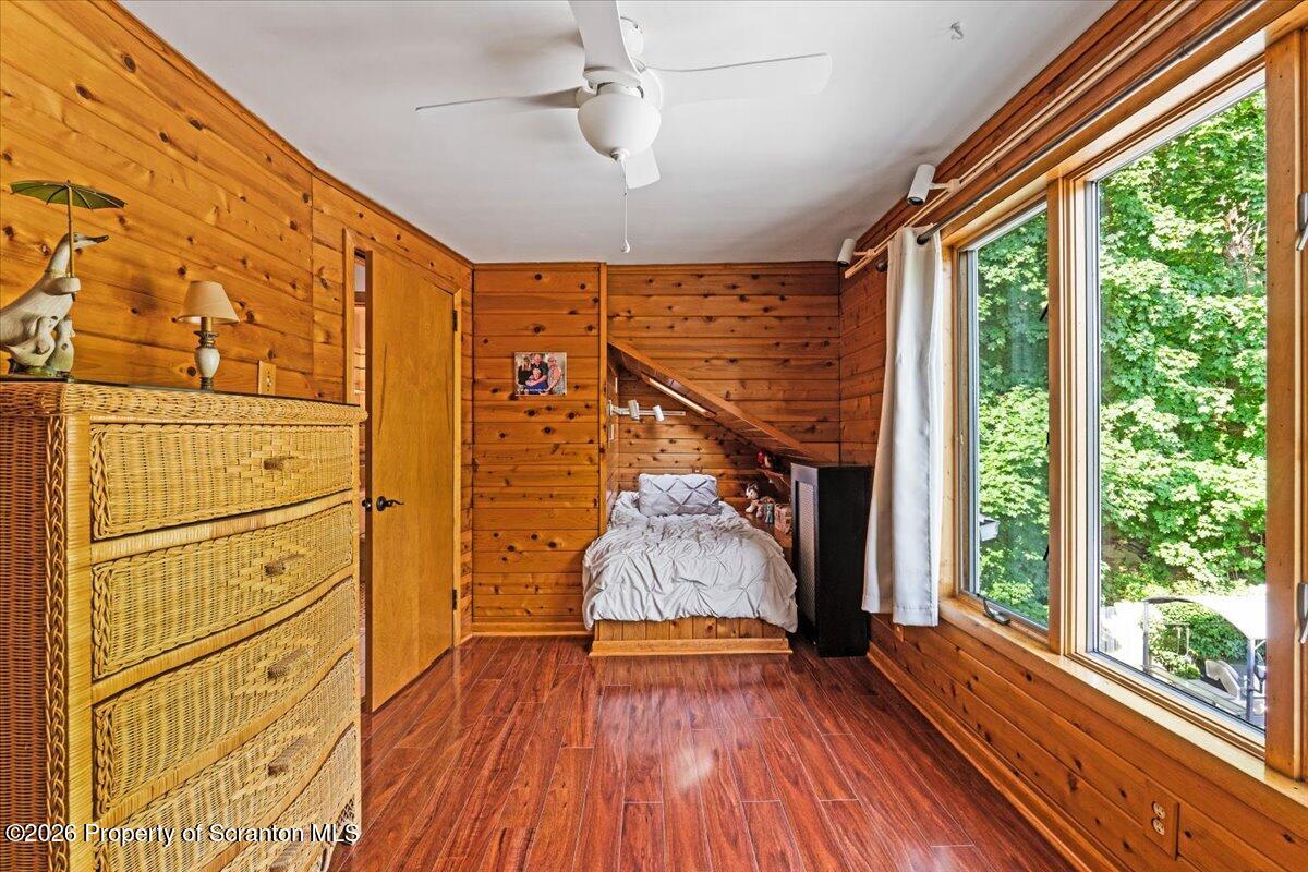 214 Lansdowne