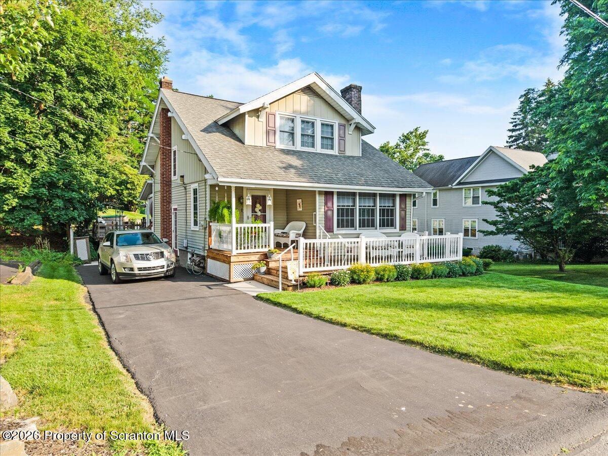 214 Lansdowne