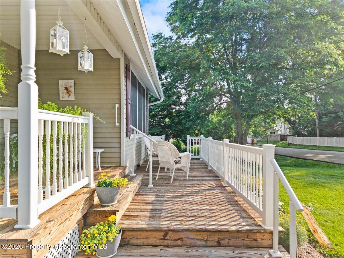 214 Lansdowne