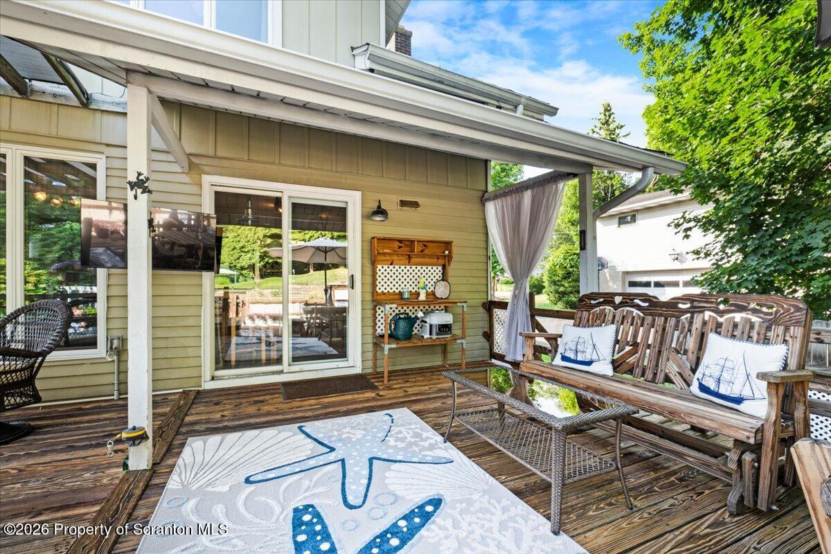 214 Lansdowne