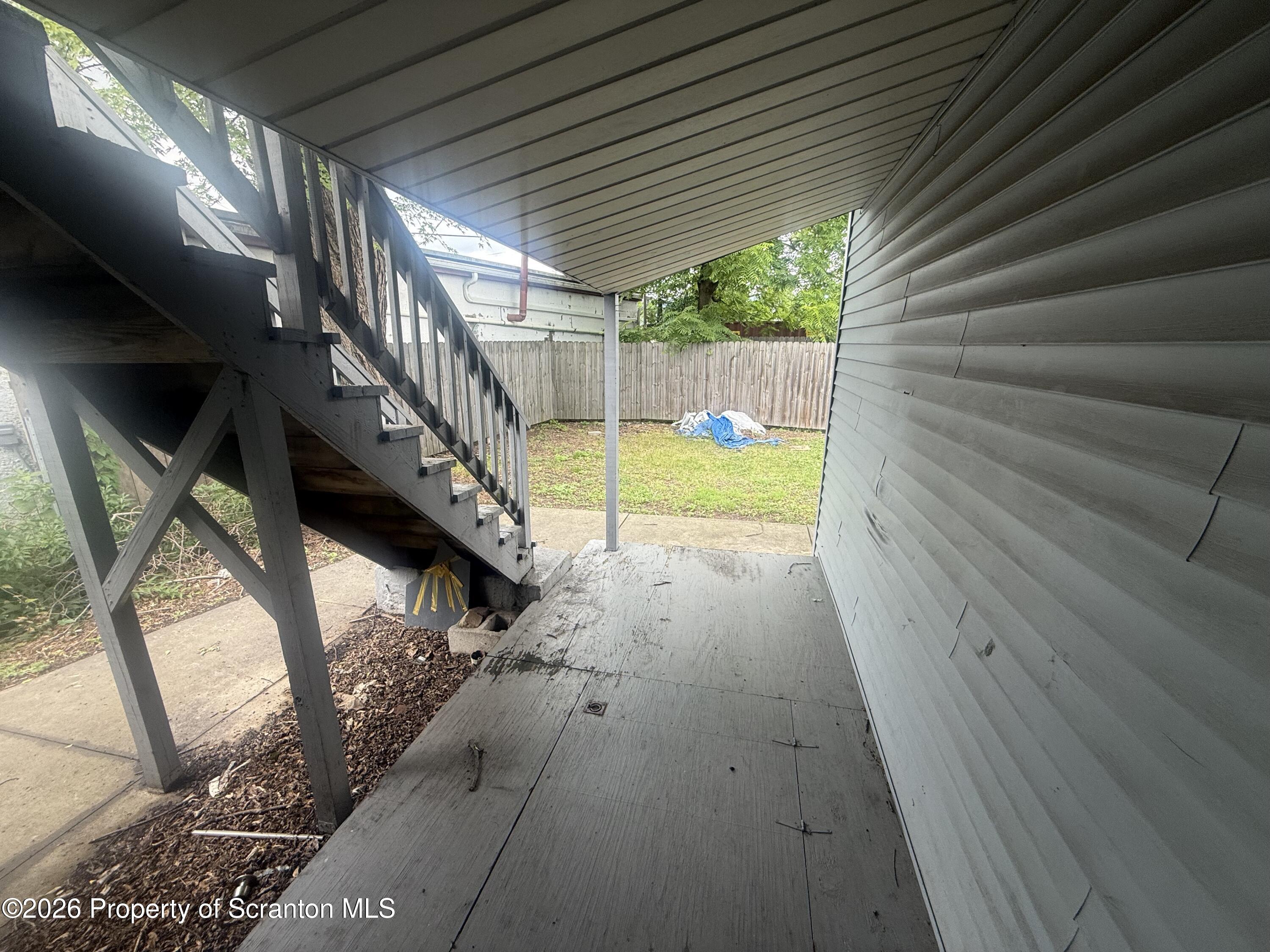 1409 Sanderson Avenue Unit: 1
