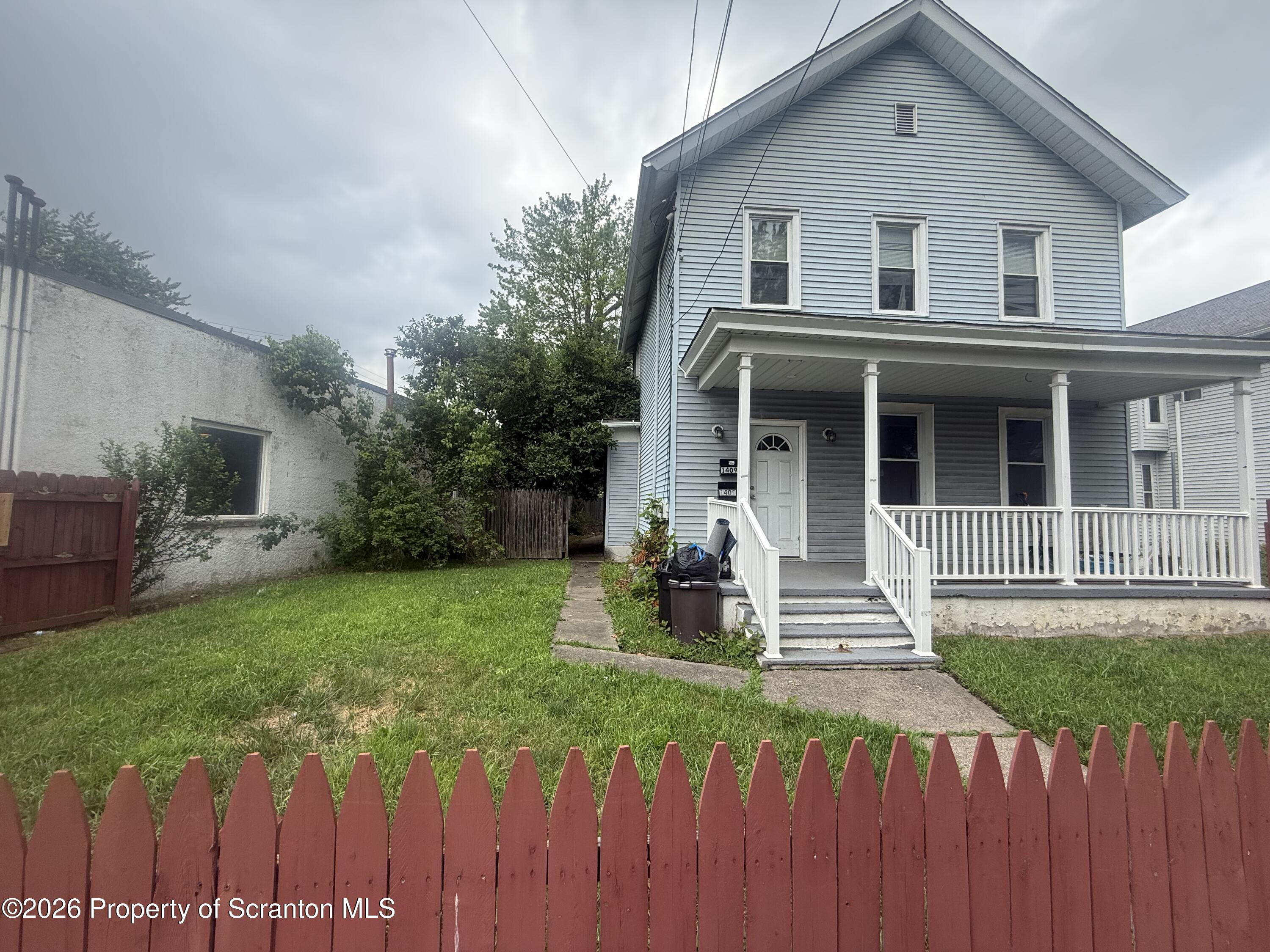 1409 Sanderson Avenue Unit: 1