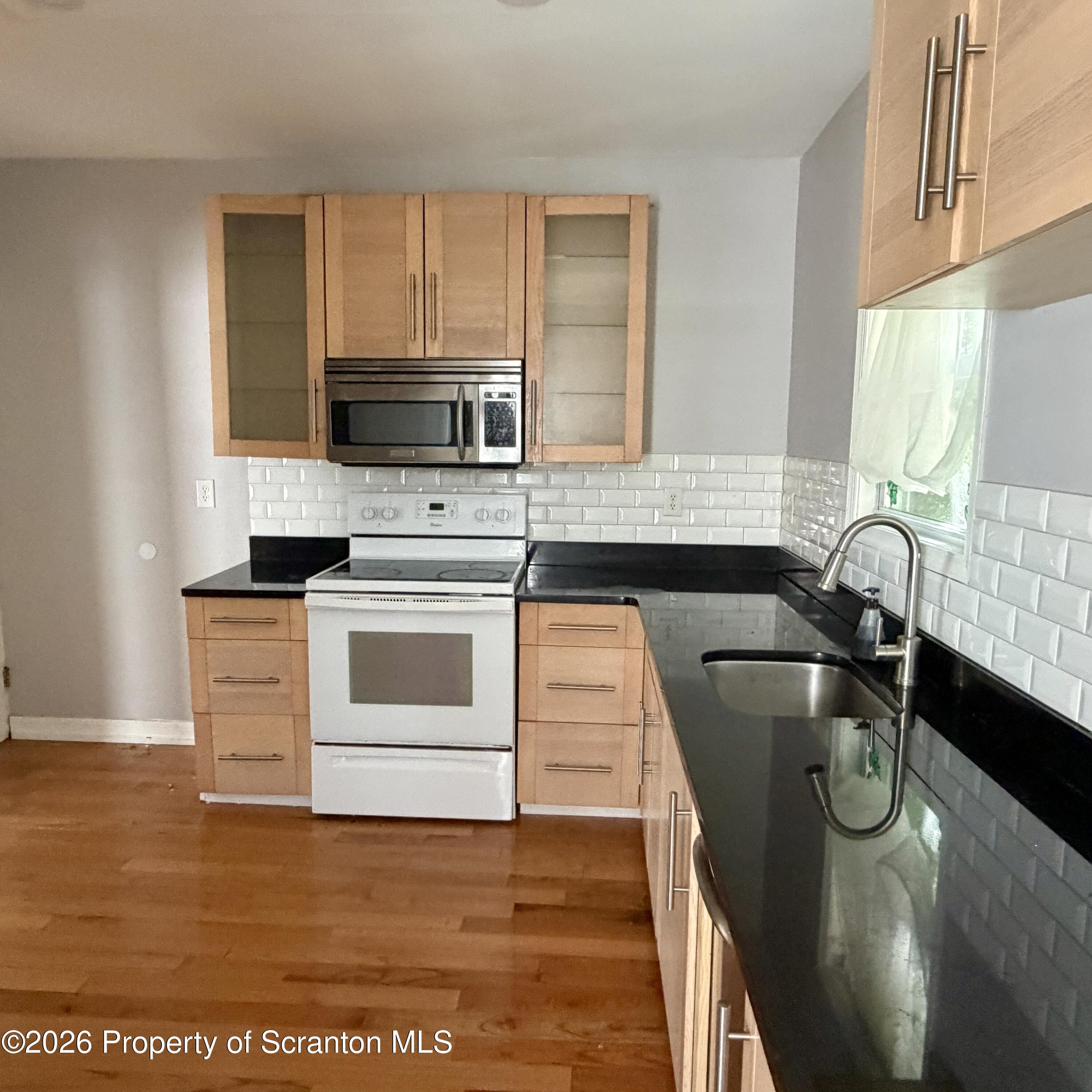 530 Myrtle Street Unit: 1