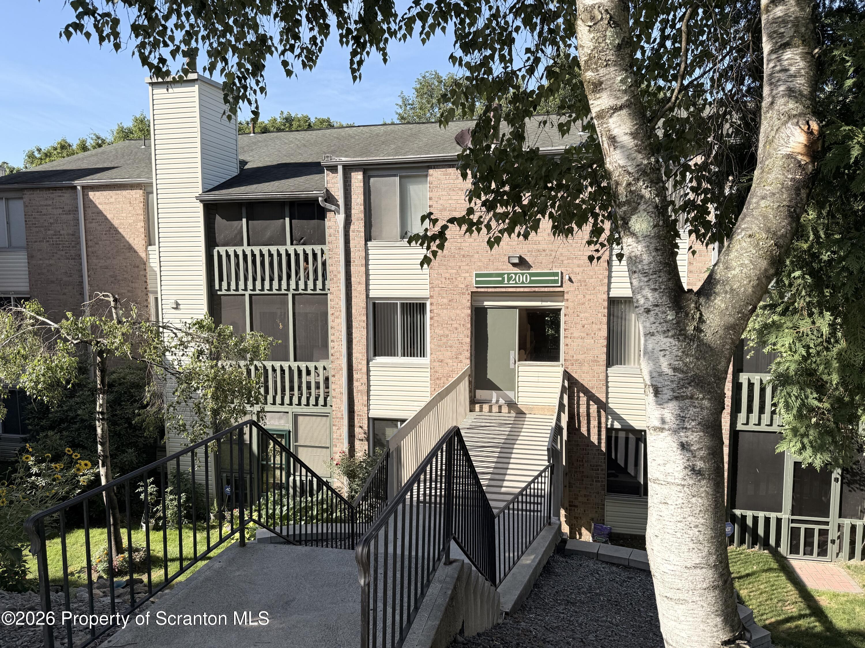 1200 Summit Pointe Drive Unit: 1208
