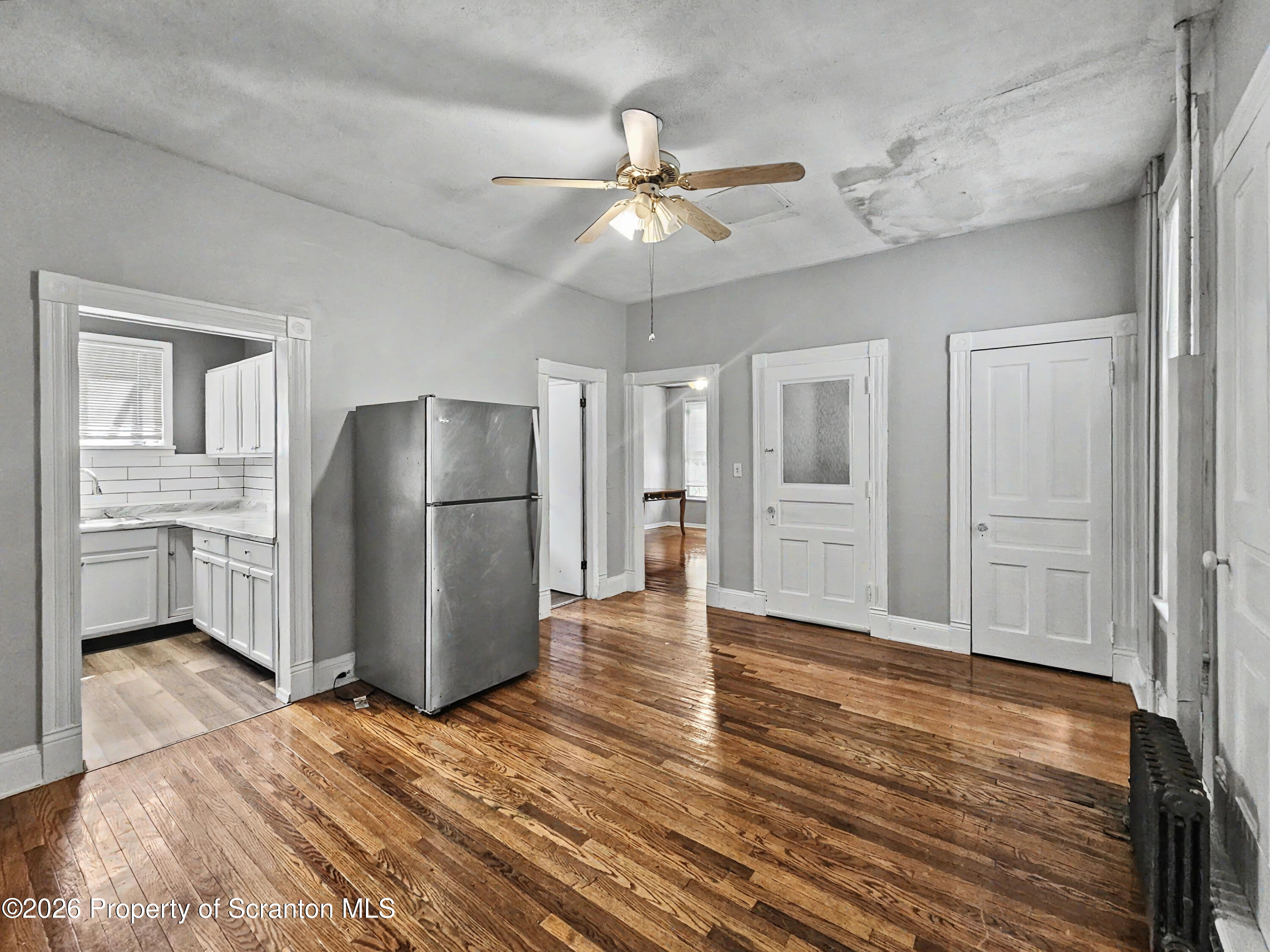 828 Cedar Avenue Unit: 1st Fl