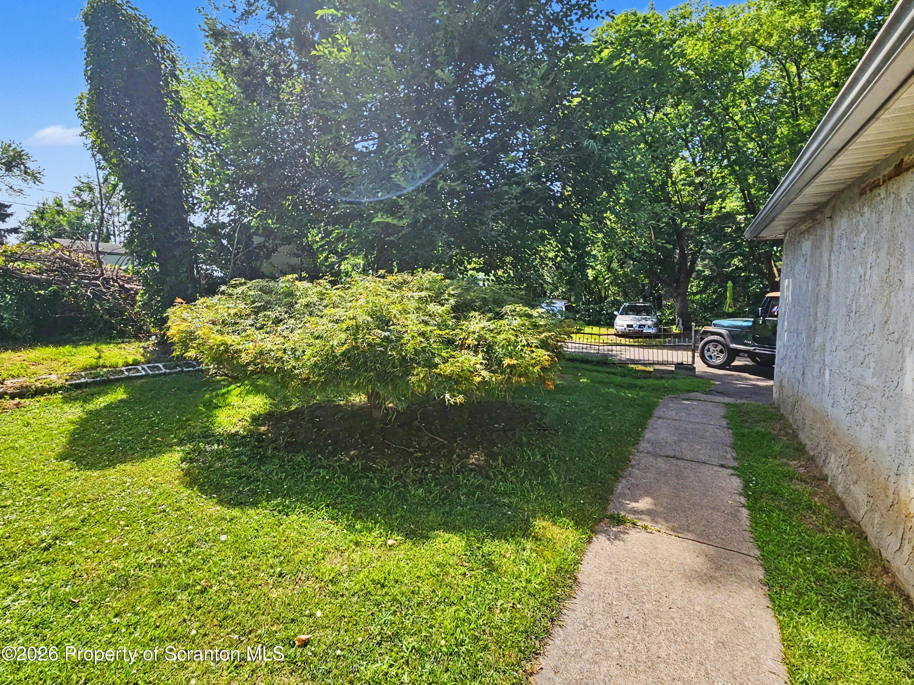 828 Cedar Avenue Unit: 1st Fl