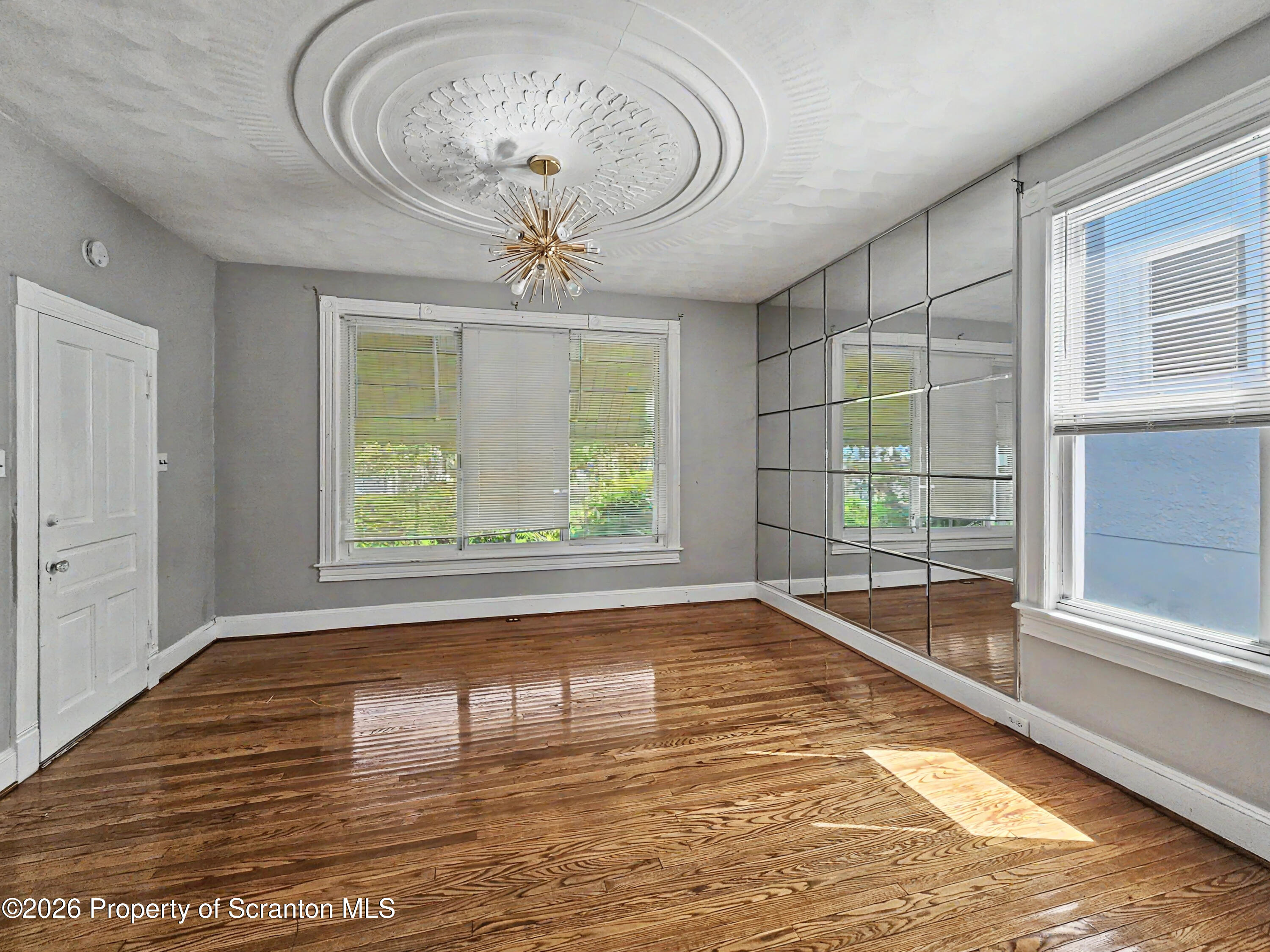828 Cedar Avenue Unit: 1st Fl