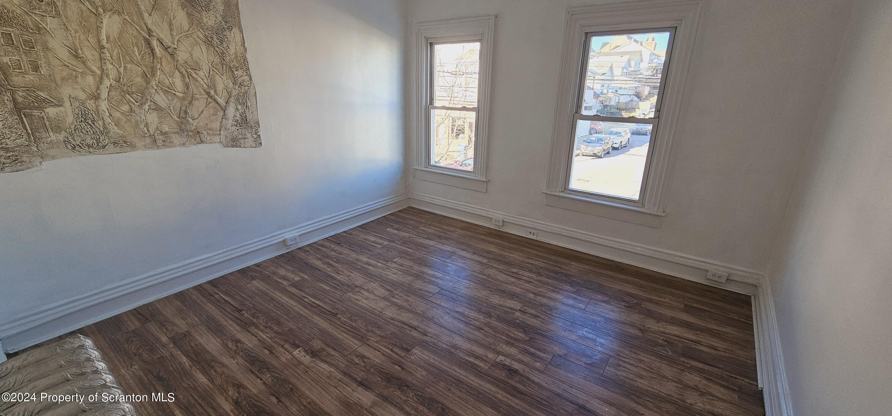 1319 Washburn Street Unit: 2nd floor