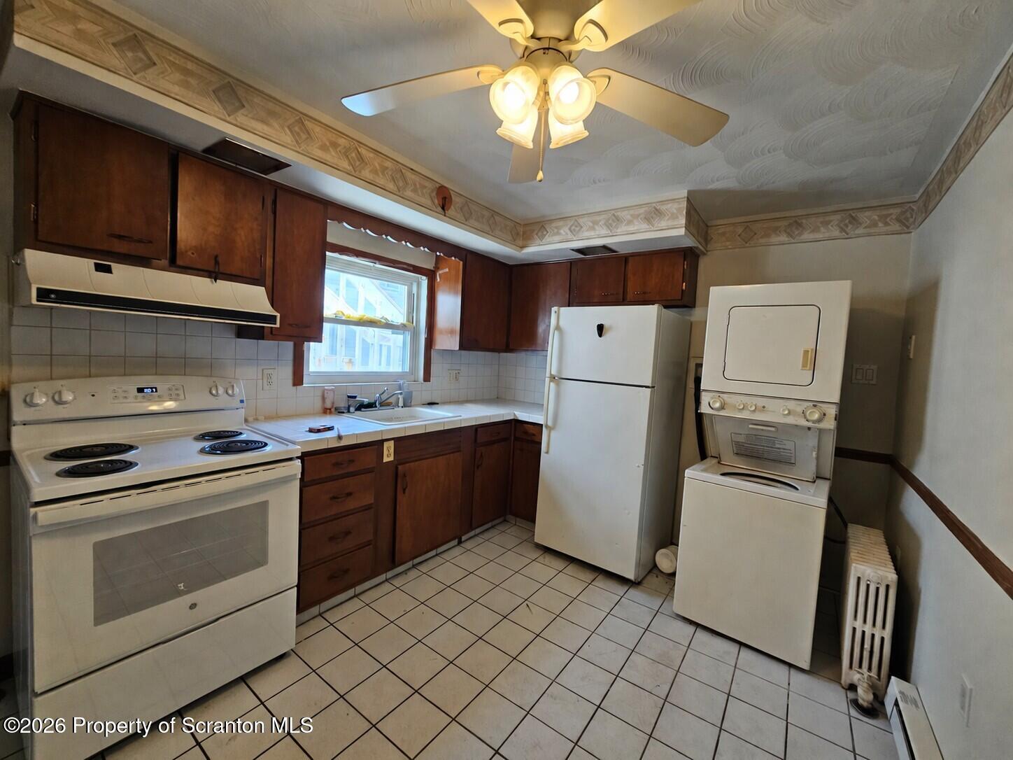 247 Belmont Street Unit: 2