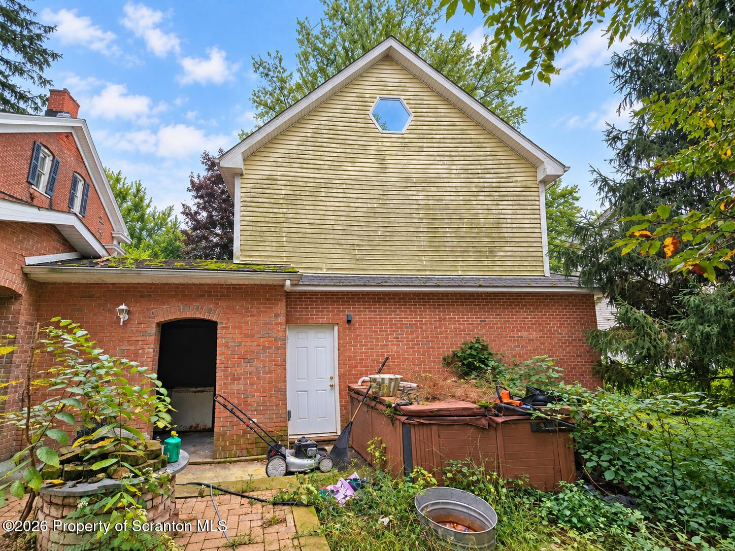 810 Scott Street