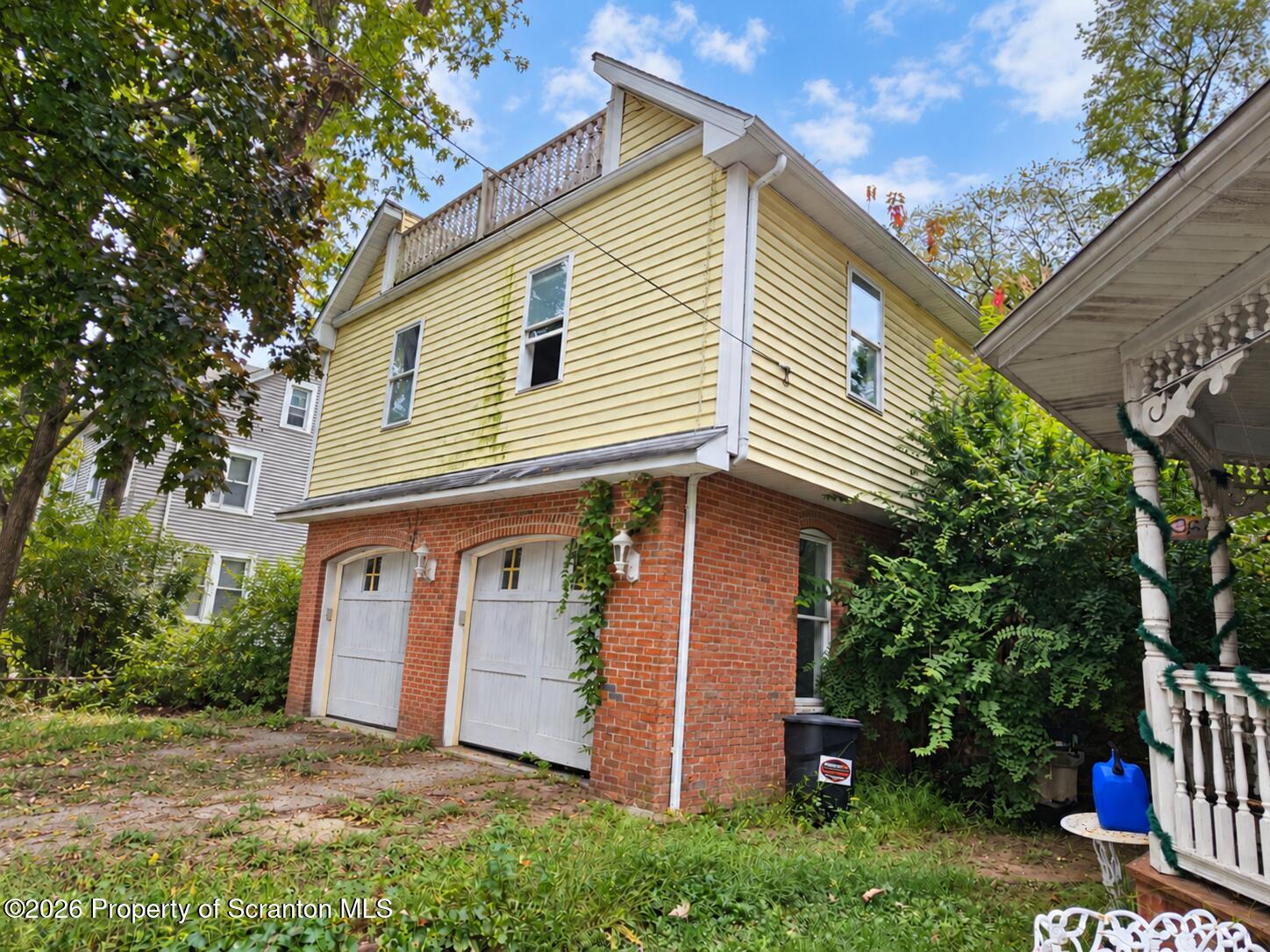 810 Scott Street