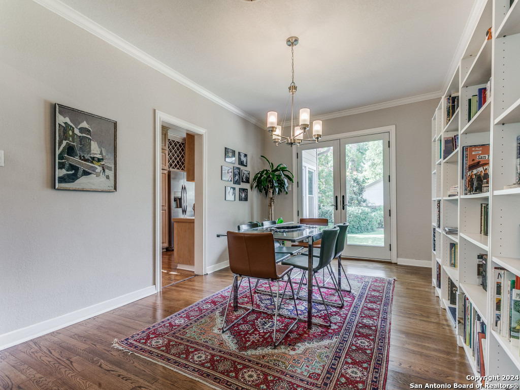 207 INSLEE AVE