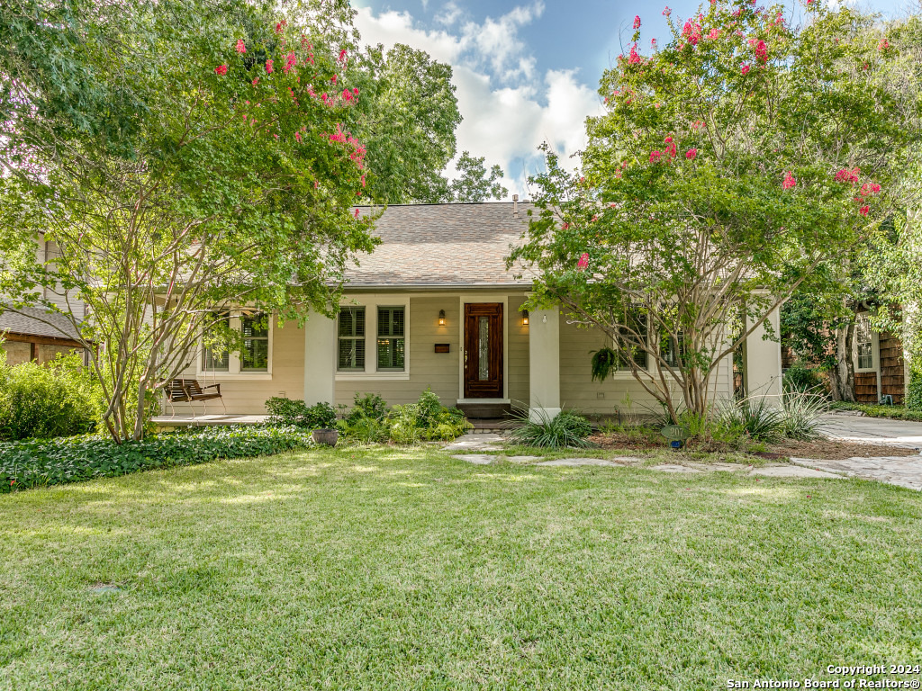 207 INSLEE AVE