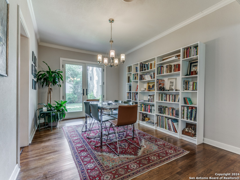 207 INSLEE AVE