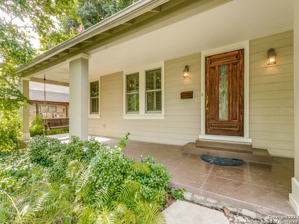 207 INSLEE AVE