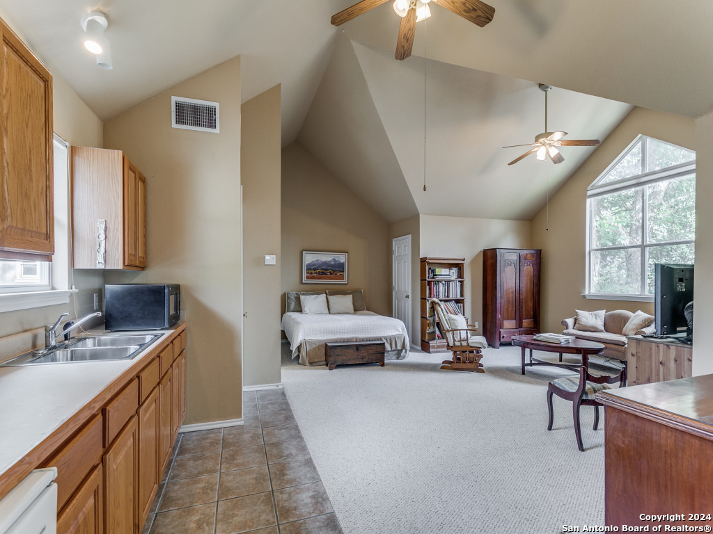 207 INSLEE AVE