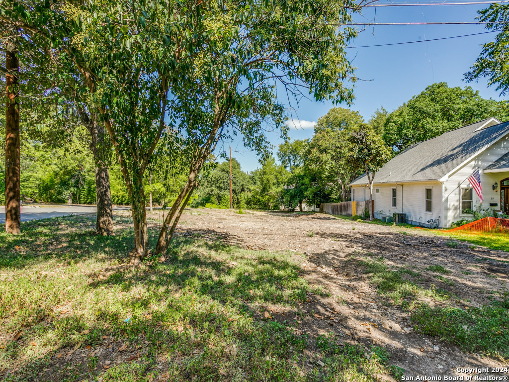 233 HARRISON AVE