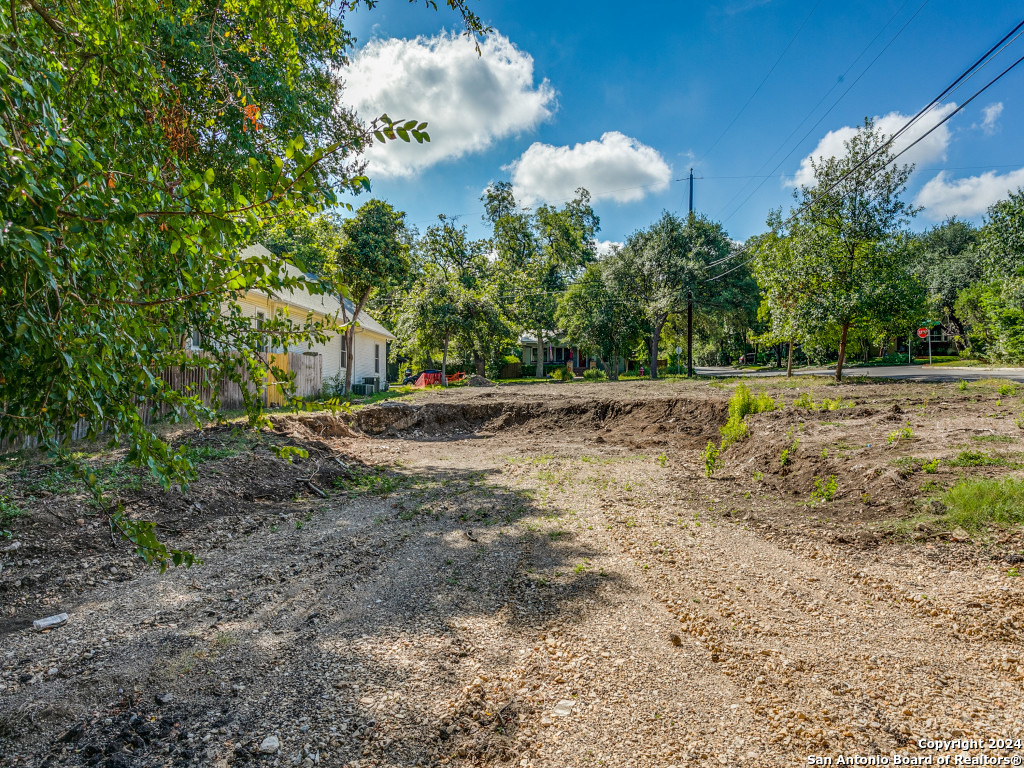 233 HARRISON AVE