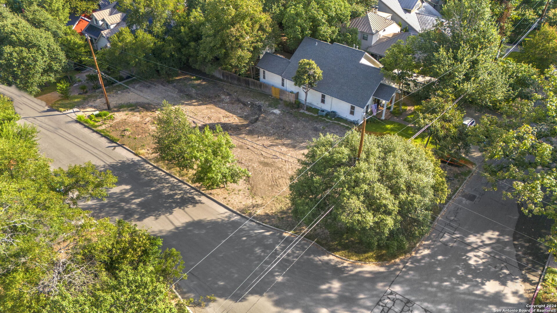233 HARRISON AVE
