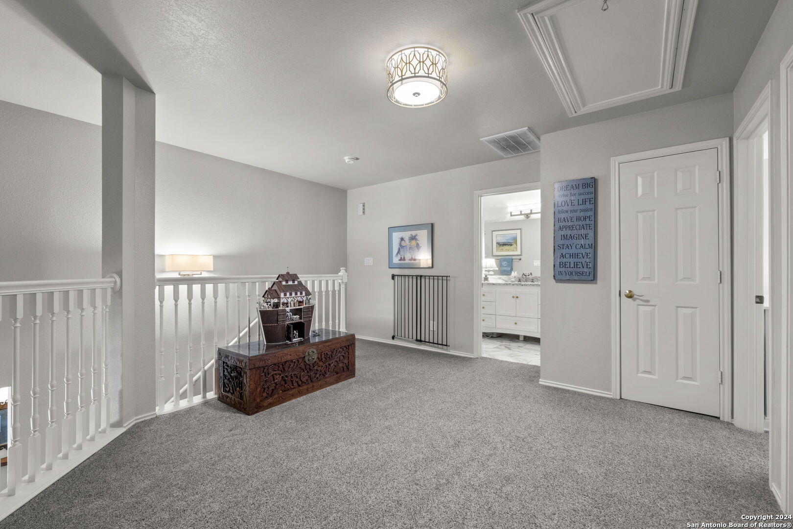 15 STONELEIGH WAY
