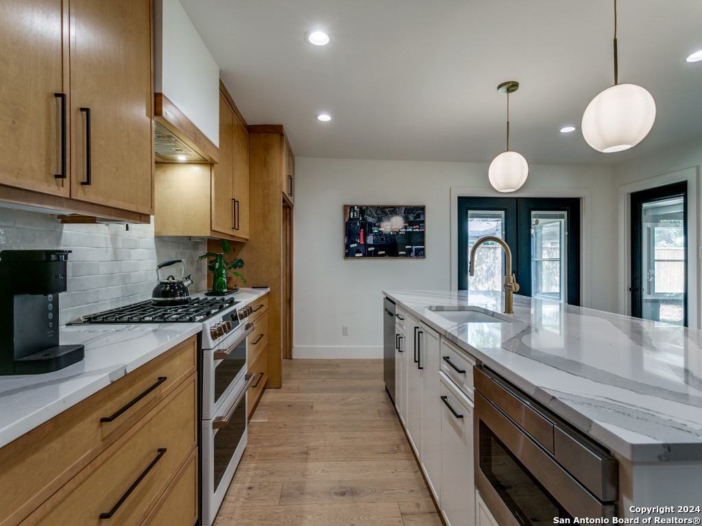 429 SKYFOREST DR