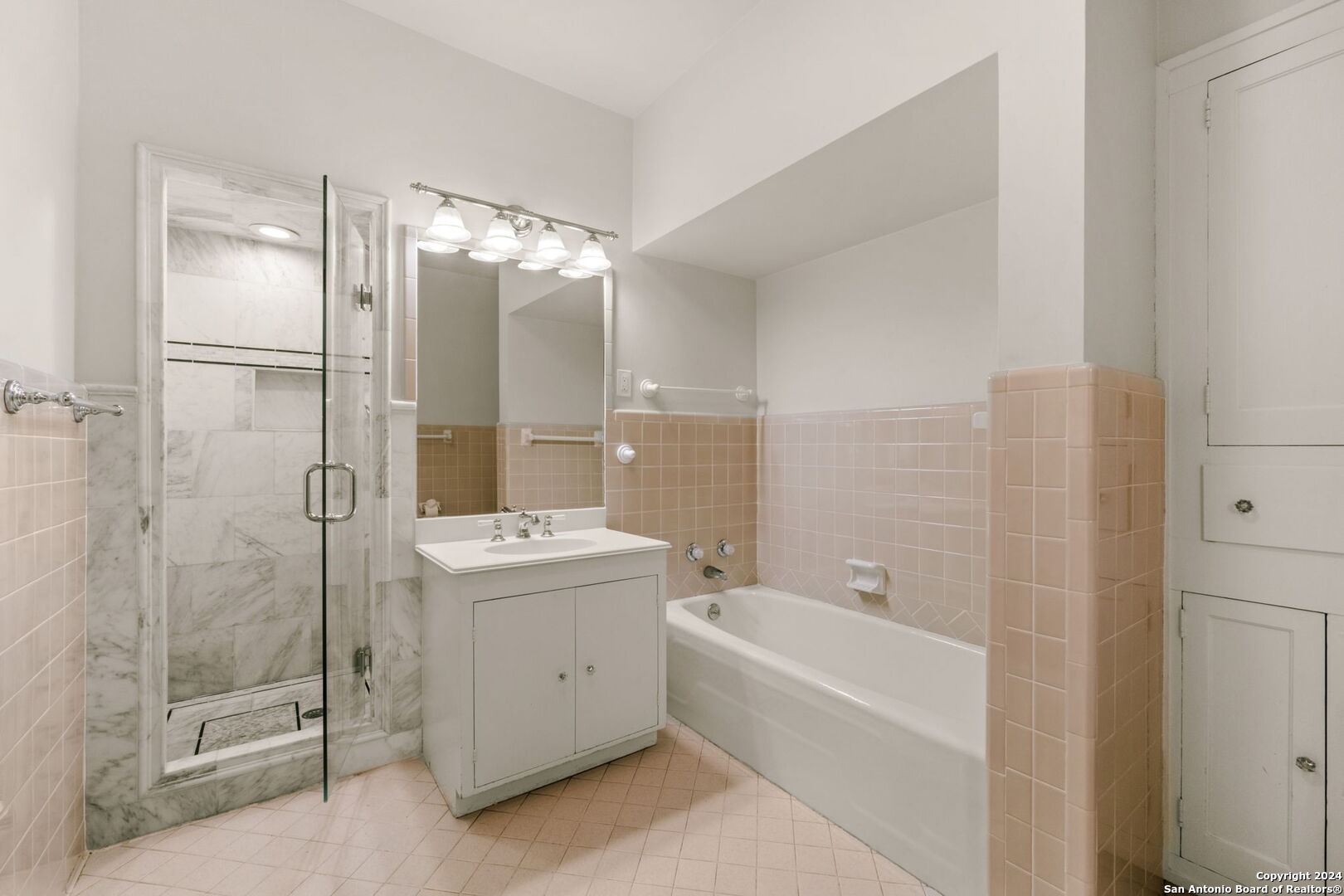 208 canterbury hill