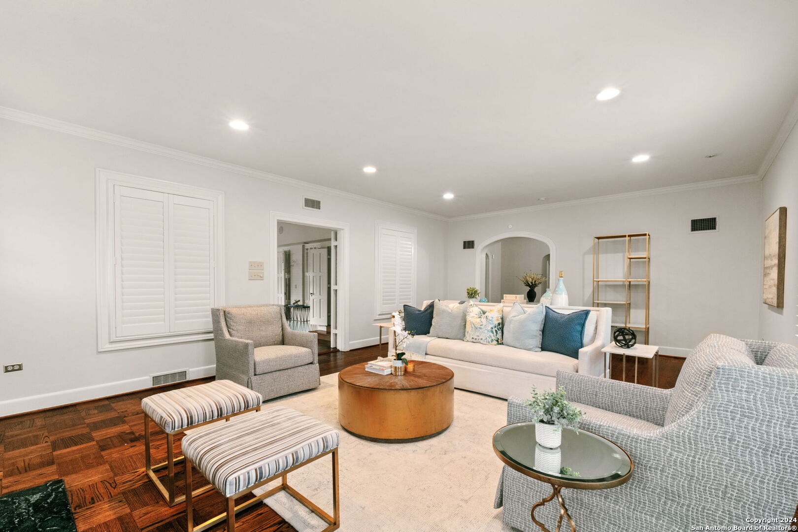 208 canterbury hill