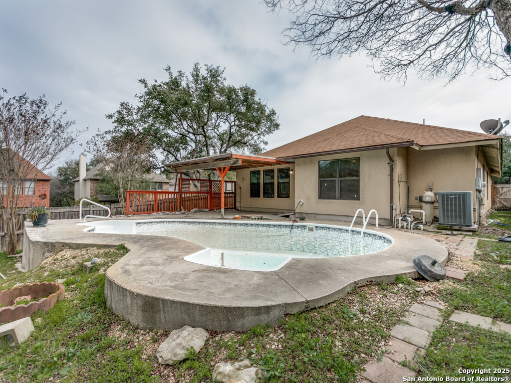 6303 Maverick Trail