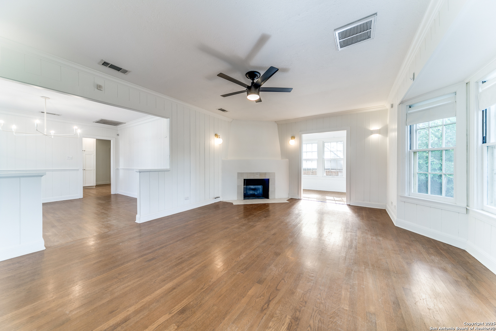 221 redwood