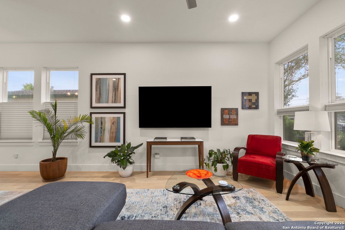 719 Eleanor Ave Unit 102 102