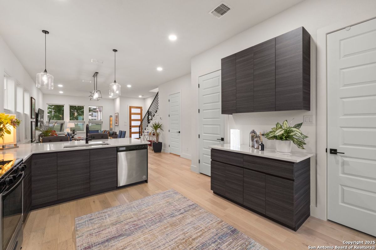 719 Eleanor Ave Unit 102 102