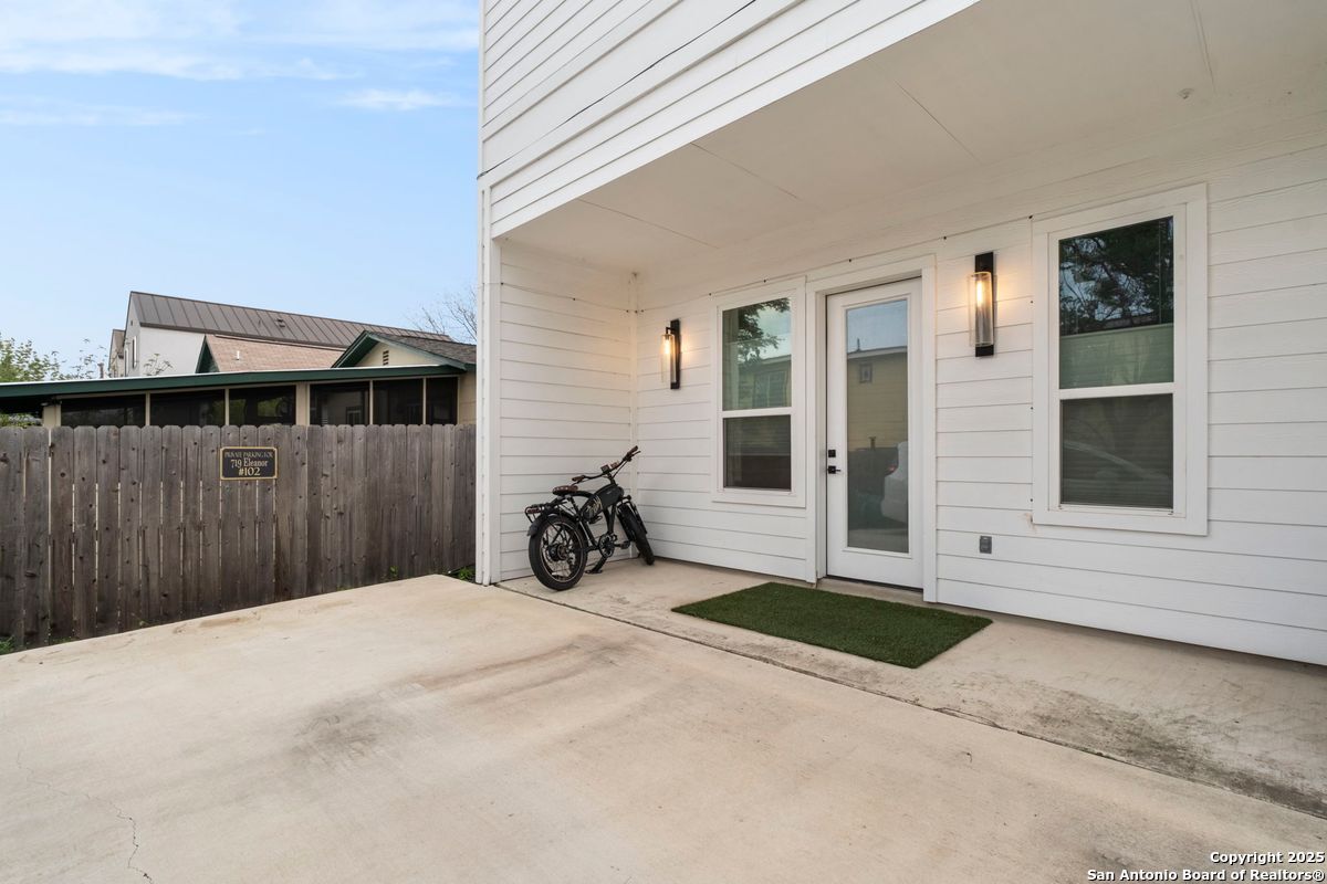 719 Eleanor Ave Unit 102 102