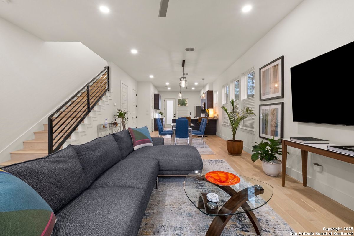 719 Eleanor Ave Unit 102 102