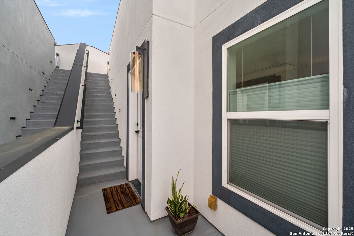 719 Eleanor Ave Unit 102 102