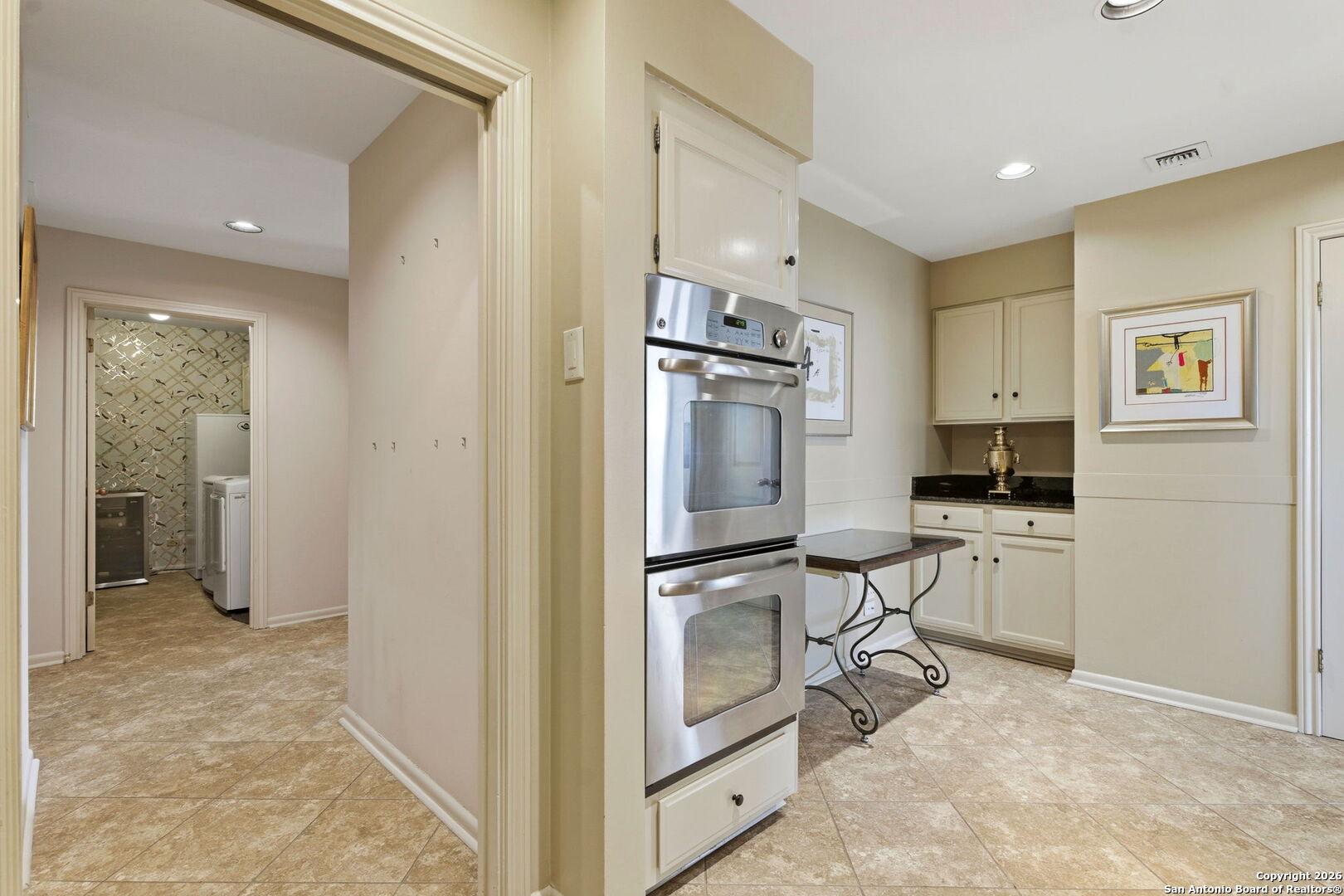 4001 N. New Braunfels APT 1206A