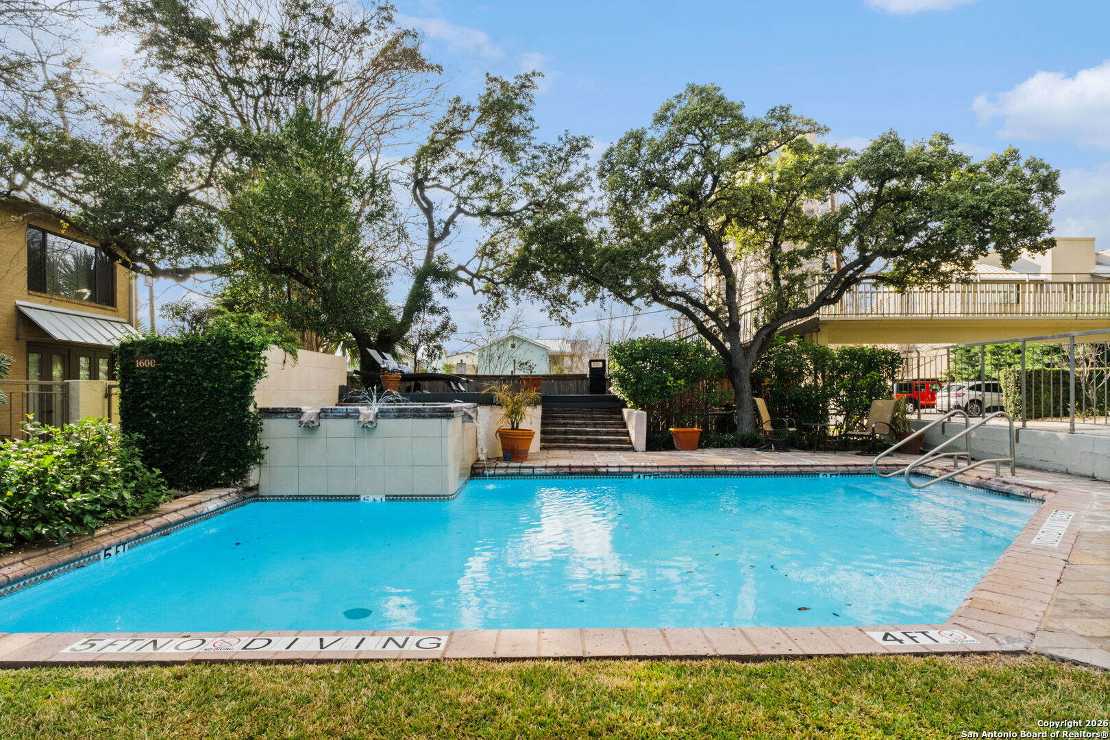 4001 N. New Braunfels APT 1206A