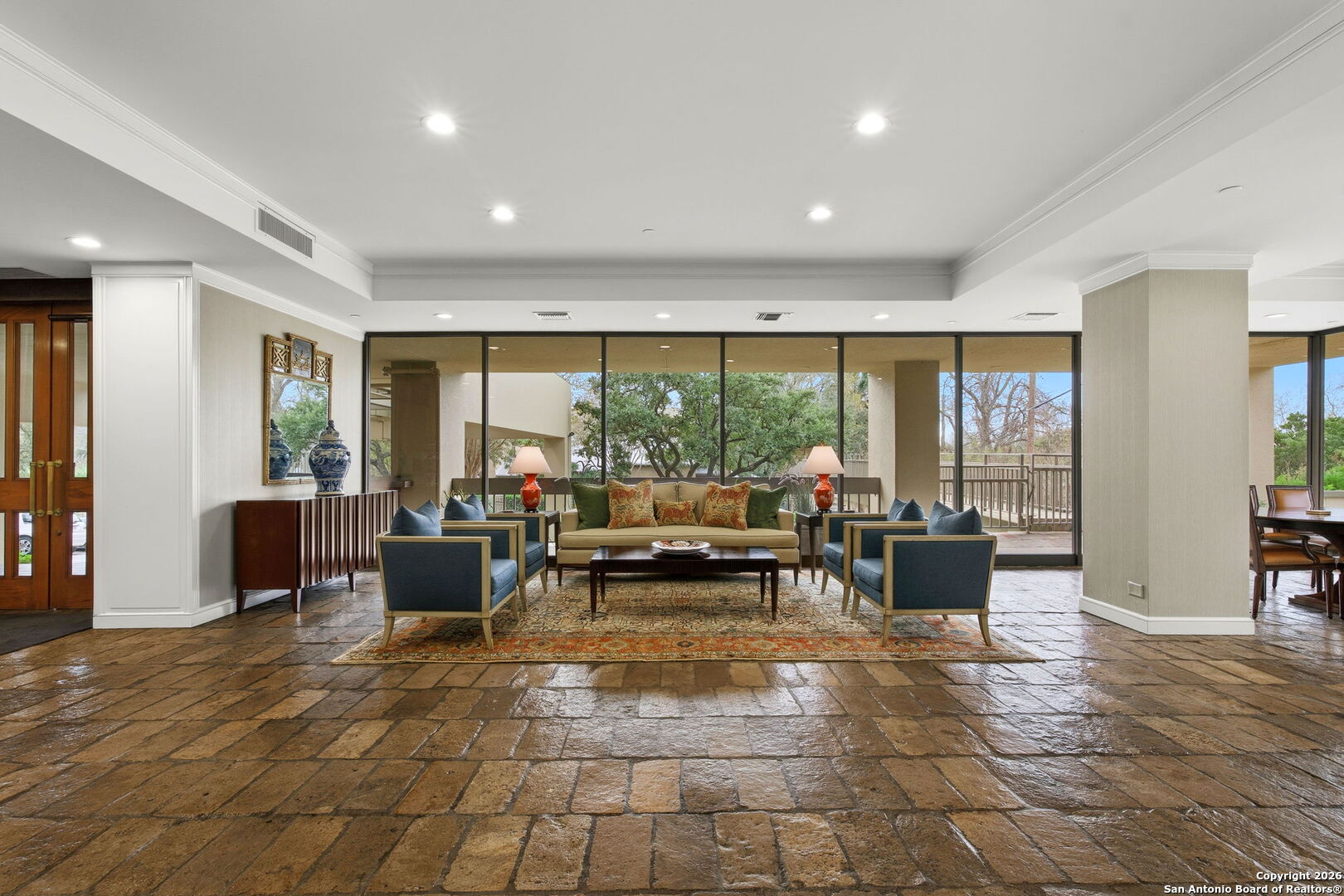 4001 N. New Braunfels APT 1206A