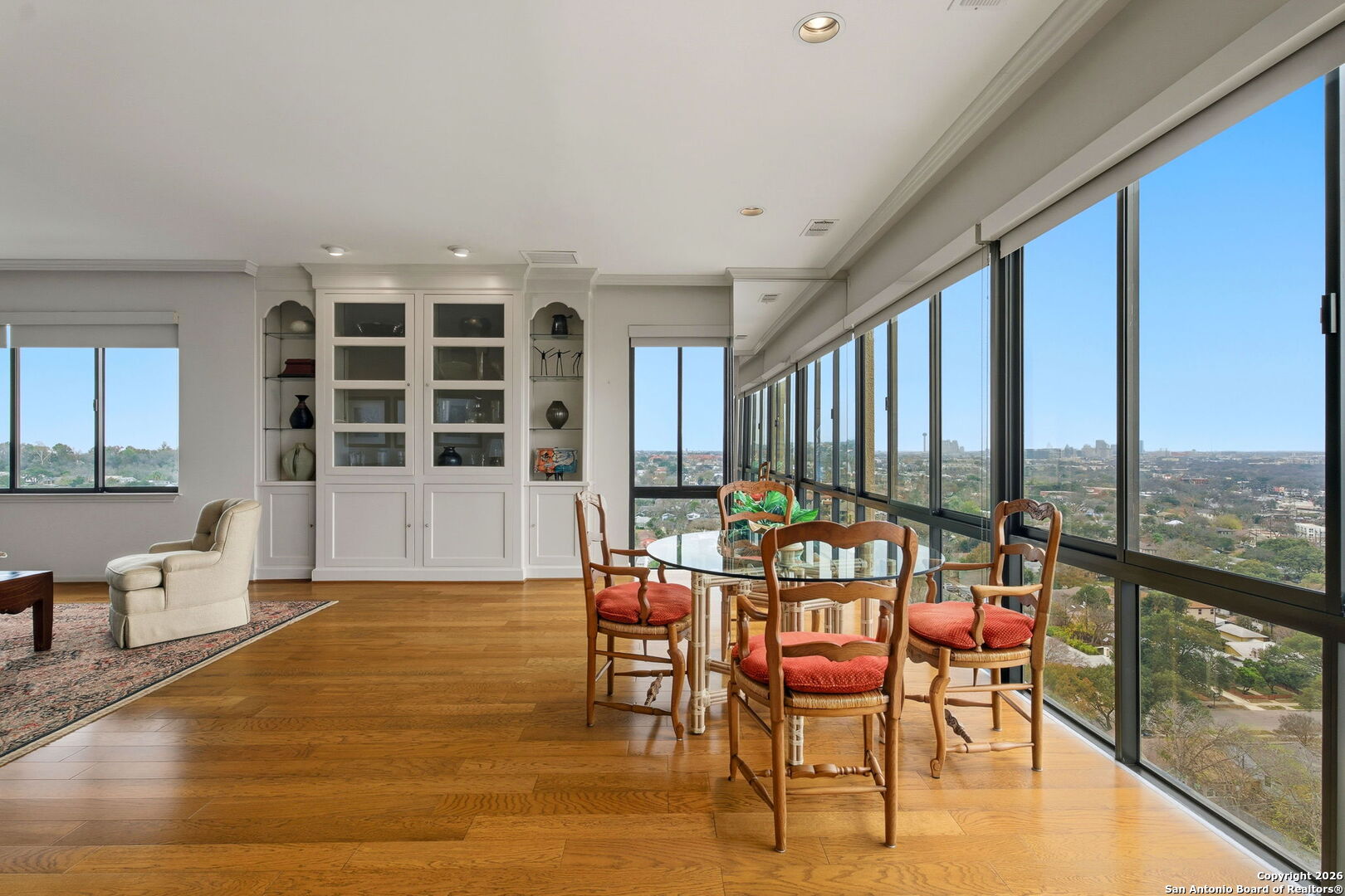 4001 N. New Braunfels APT 1206A